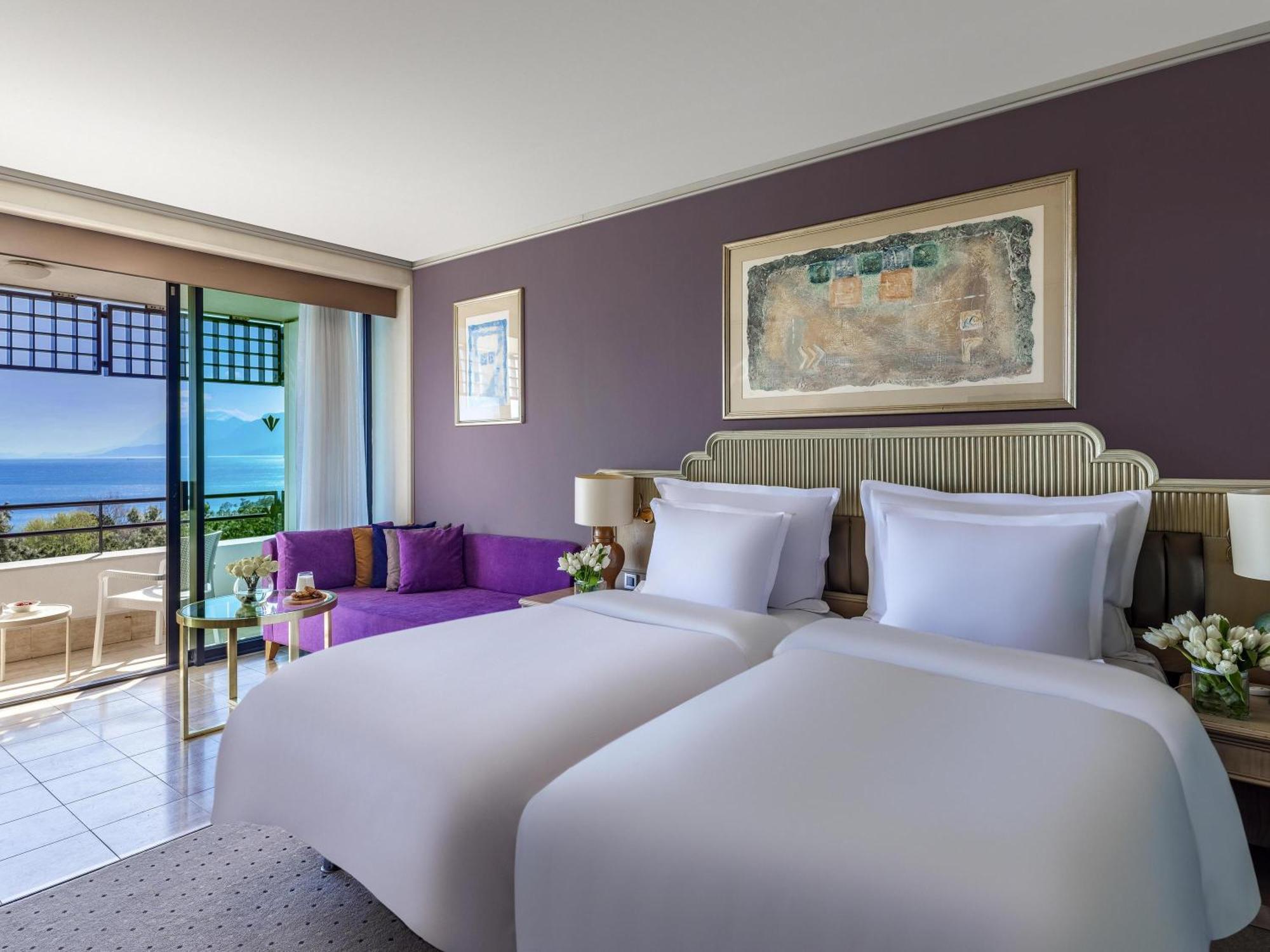 Standard Twin Room Side Sea View