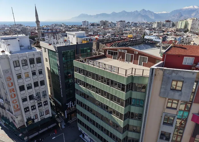 Centraal gelegen hotel: Palmera City Hotel